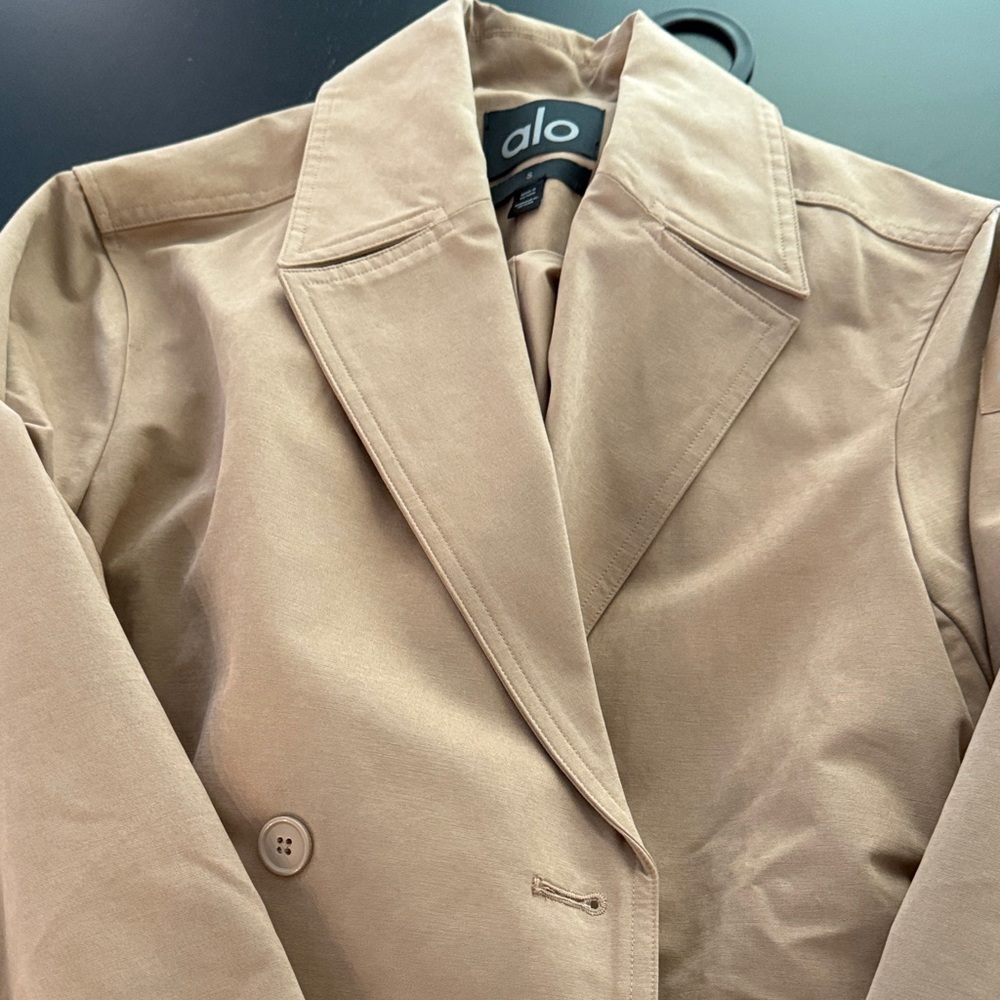 ALO Yoga Women's Tan Blazer Jacket